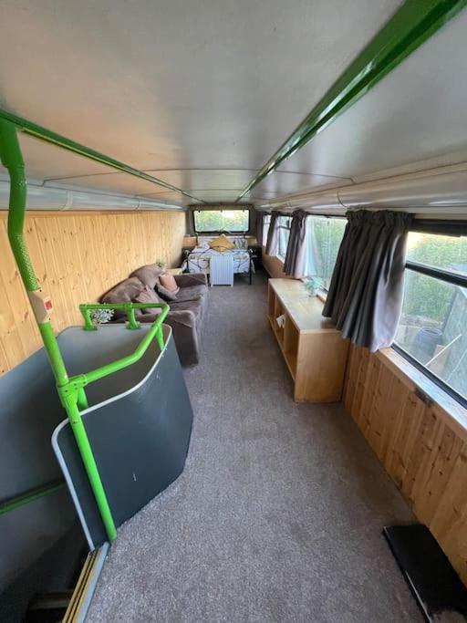 The Green Bus And The Lodge Woodstock Bagian luar foto